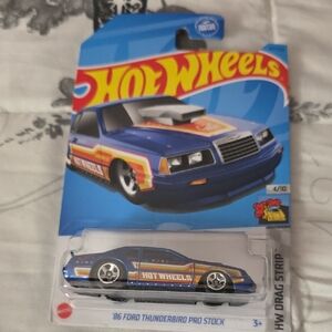 Hot Wheels '86 Ford Thunderbird Pro Stock Toy Car - Blue